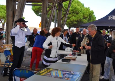 Festimanif stands bénévoles